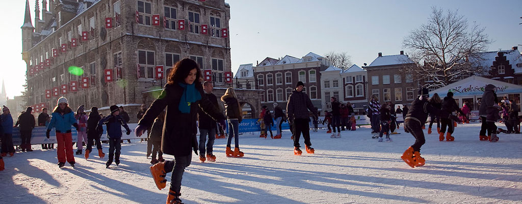 schaatsen op de markt in Gouda