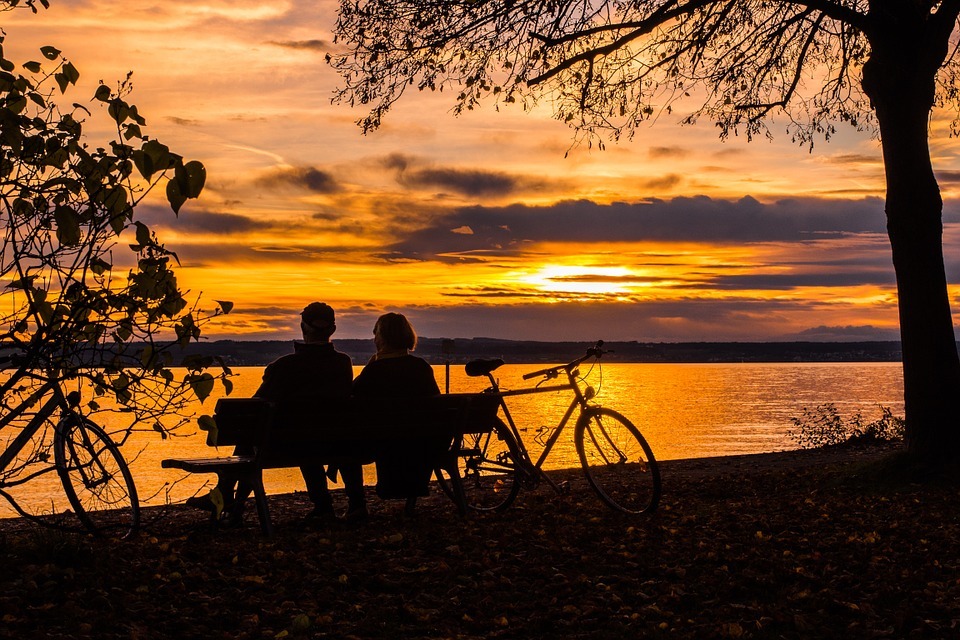 echtpaar op fietsvakantie