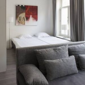 Hotel BnBTulip Room in Amsterdam in Amsterdam
