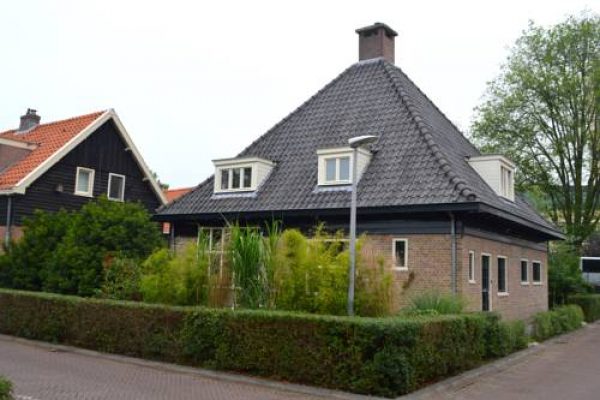 Hotel Former bathhouse in Amsterdam