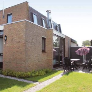 Hotel Three-Bedroom Holiday Home in Nieuwvliet-Bad in Nieuwvliet-Bad