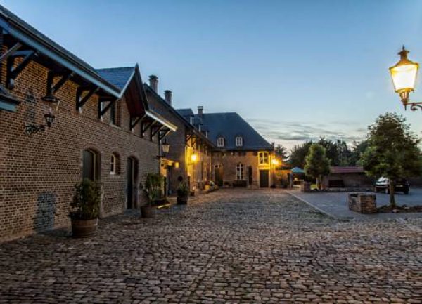 B & B Kasteelhoeve Borgharen - Maastricht in Maastricht