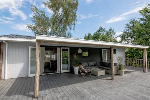 Strand Chalet 40 in Sint Annaland