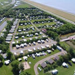 Camping De Zeehoeve Luxe chalet (2 badkamers) in Harlingen