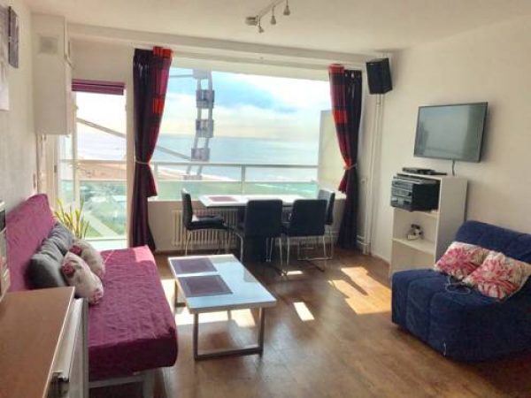 Apartment with Balcony Sea View in Zandvoort