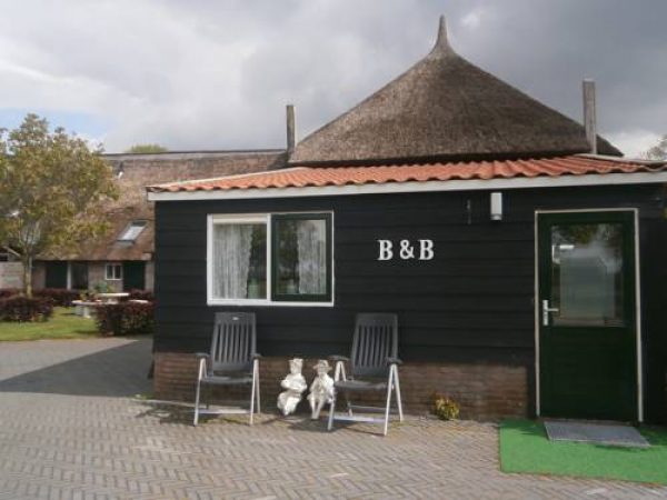 B&B Oude Rijksweg 517b in Rouveen