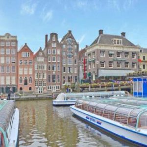 Canal View Apartment Amsterdam in Amsterdam