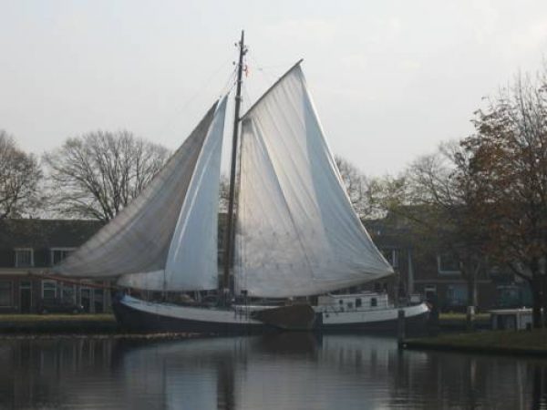 De Vrouw Dina in Leiden