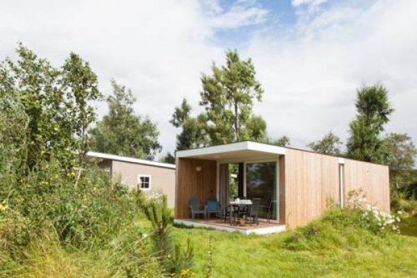 Design Cabin in Sint Maartensvlotbrug