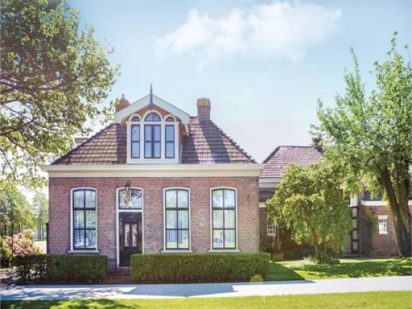 Five-Bedroom Holiday Home in Wijnjewoude in Wijnjewoude