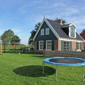Holiday home De Grutto 1 in Hippolytushoef