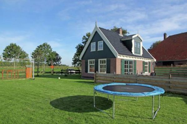 Holiday home De Grutto 1 in Hippolytushoef