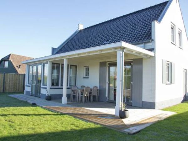 Holiday home Dichtbij t Veerse Meer in Veerse Meer-Wolphaartsdijk