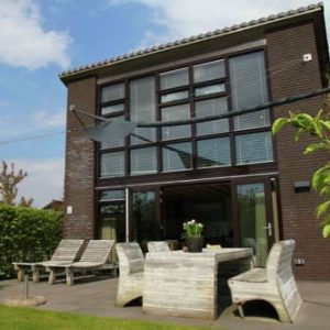 Holiday home Eco Buitenhuis in Schoorl