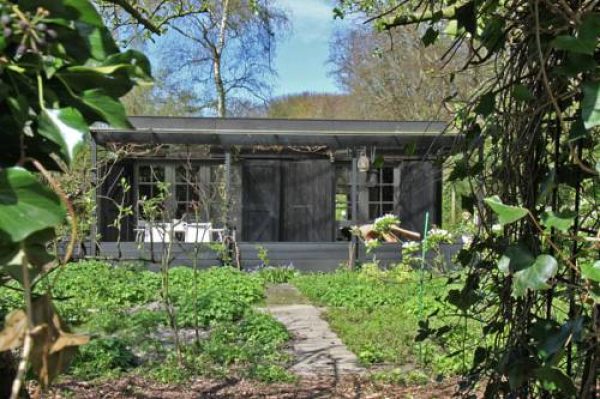 Holiday home Romantiek in het Bos in Bergen