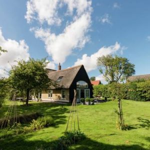 Holiday home t Achterhuis op Vatrop in Den Oever