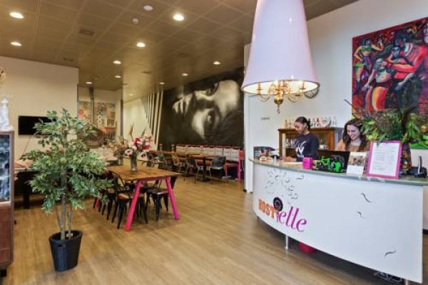 Hostelle - female only hostel in Amsterdam