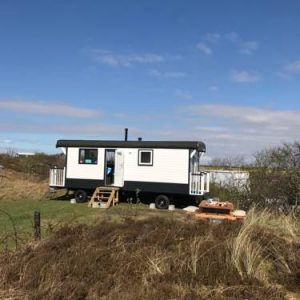 Pipowagen "The Beach house" in Sint Maartensvlotbrug