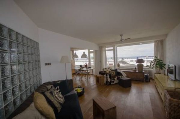 Royal Beach Apartment in Zandvoort