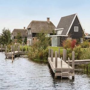 Holiday Home Bodelaeke-Grote Wiedenwoning in Giethoorn