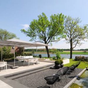 Hotebb Het Raadhuys - design B&B in Kessel