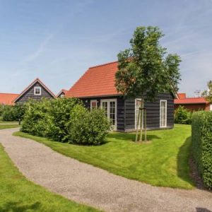 Holiday home Recreatiepark De Stelhoeve 4 in Wemeldinge