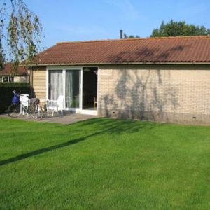 Holiday home Watersportpark De Pharshoeke 2 in Heeg