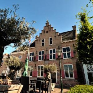 Hotel het Raedthuys in Sint Maartensdijk