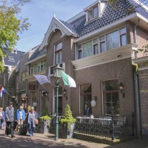 Loods Hotel Vlieland in Vlieland